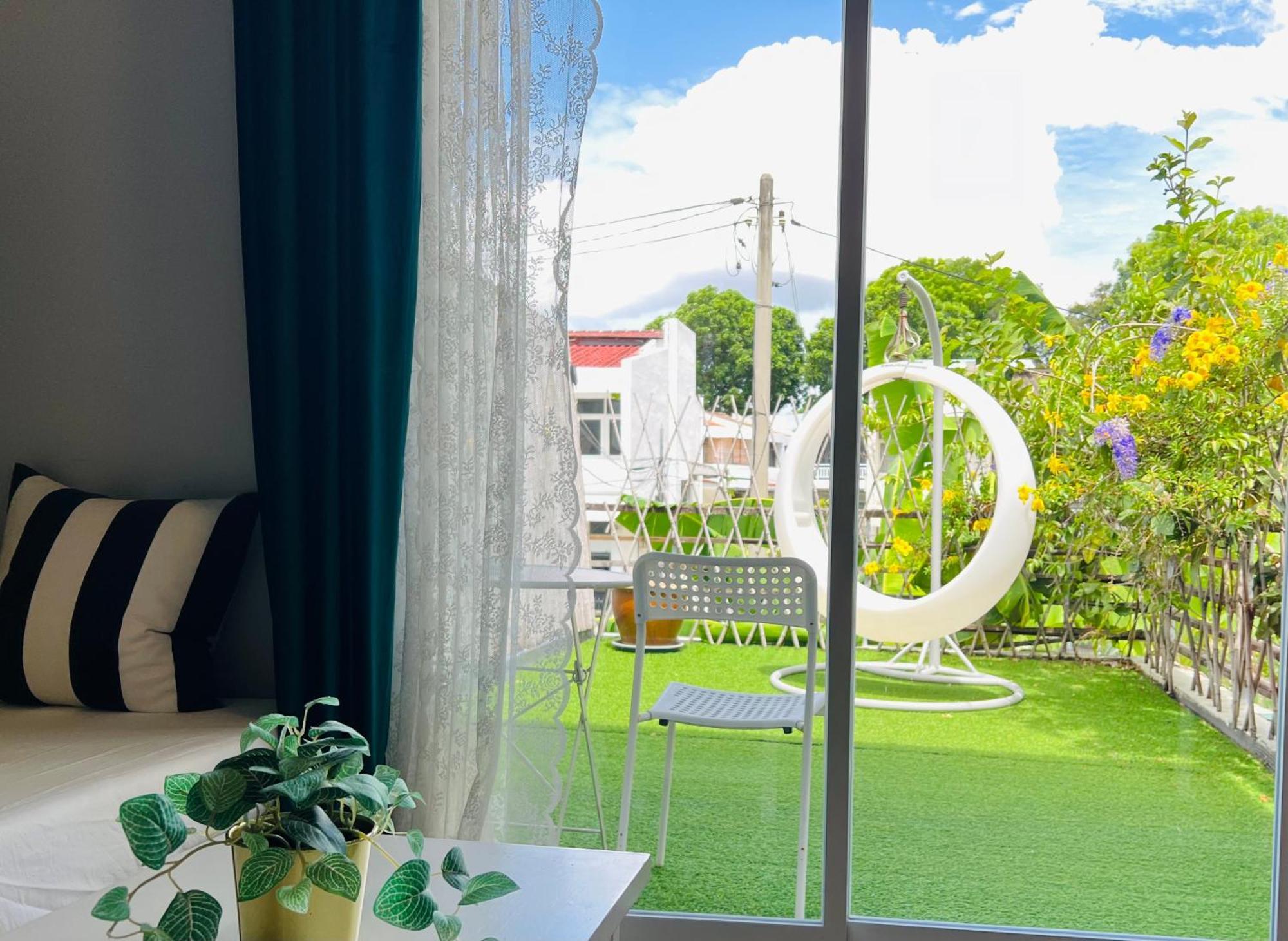 Smell Rose Beach Garden バツーフェリンギビーチ エクステリア 写真